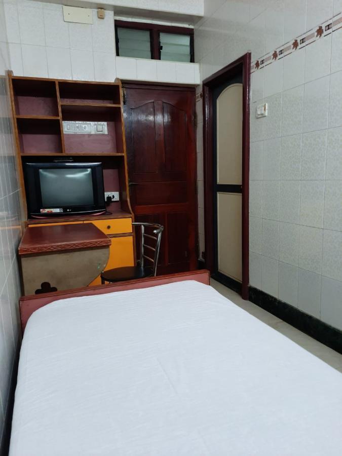Villa Charminar Residency à Chennai Extérieur photo